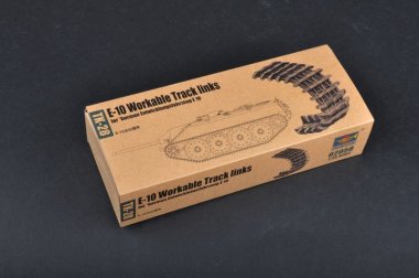 1/35 German E-10 Tank Workable Track Links