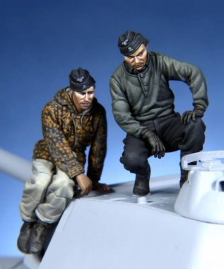 1/35 WWII German Panther Crews