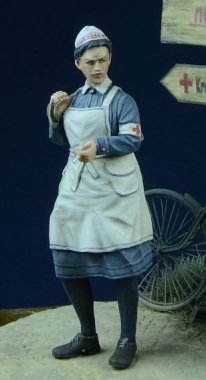 1/35 German DRK Nurse 1939-45