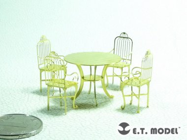 1/35 Dining Table and Chairs Type.1