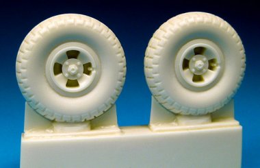 1/32 Spitfire Z-Block 4 Slot Main Wheels