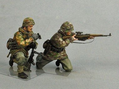 1/35 Wehrmacht Sniper Team, Summer 1943-45