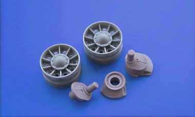 1/35 SU-100, SU-85, SU-85M, Idler Wheels & Spindle