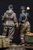 1/35 WSS Panther Crew Set (2 Figures)