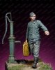 1/35 WWII German Waffen SS Mechanic