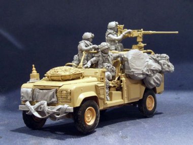 1/35 British Land Rover W.M.I.K. Crew and Stowage Set