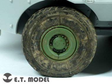 1/35 B1 Centauro Tank Destroyer Weighted Wheels (8 pcs)