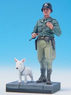 1/35 US General Patton & Willie w/ Base