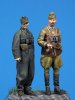 1/35 WWII Hungarian SPG Officer & Panzer Officer