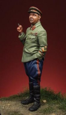 1/35 WWII Russian Officer
