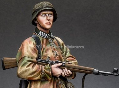 1/16 WWII German Panzer Grenadier "Feldherrnhalle"