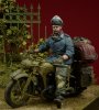 1/35 WWII German HG Division Rider with Motorcycle Accessories