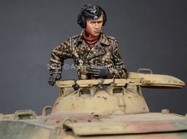 1/35 WWII German WSS Panzer Commander #2