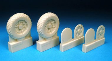 1/32 P-47C/D Diamond Tread Main Wheels