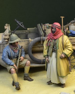 1/35 WWI ANZAC Soldier & Arab Warrior