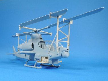1/35 AH-1Z Upgrade Blade Fold Rack Set