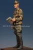 1/35 WWII German WSS Grenadier Officer