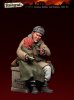 1/35 Russian Soldier and Orphan 1941-45