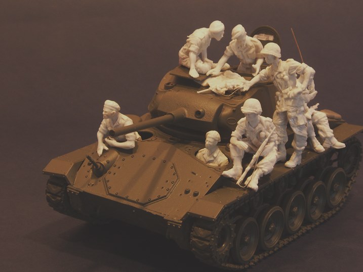 1/35 French Foreign Legion Crew for M24 Chaffee, Indochina - Click Image to Close