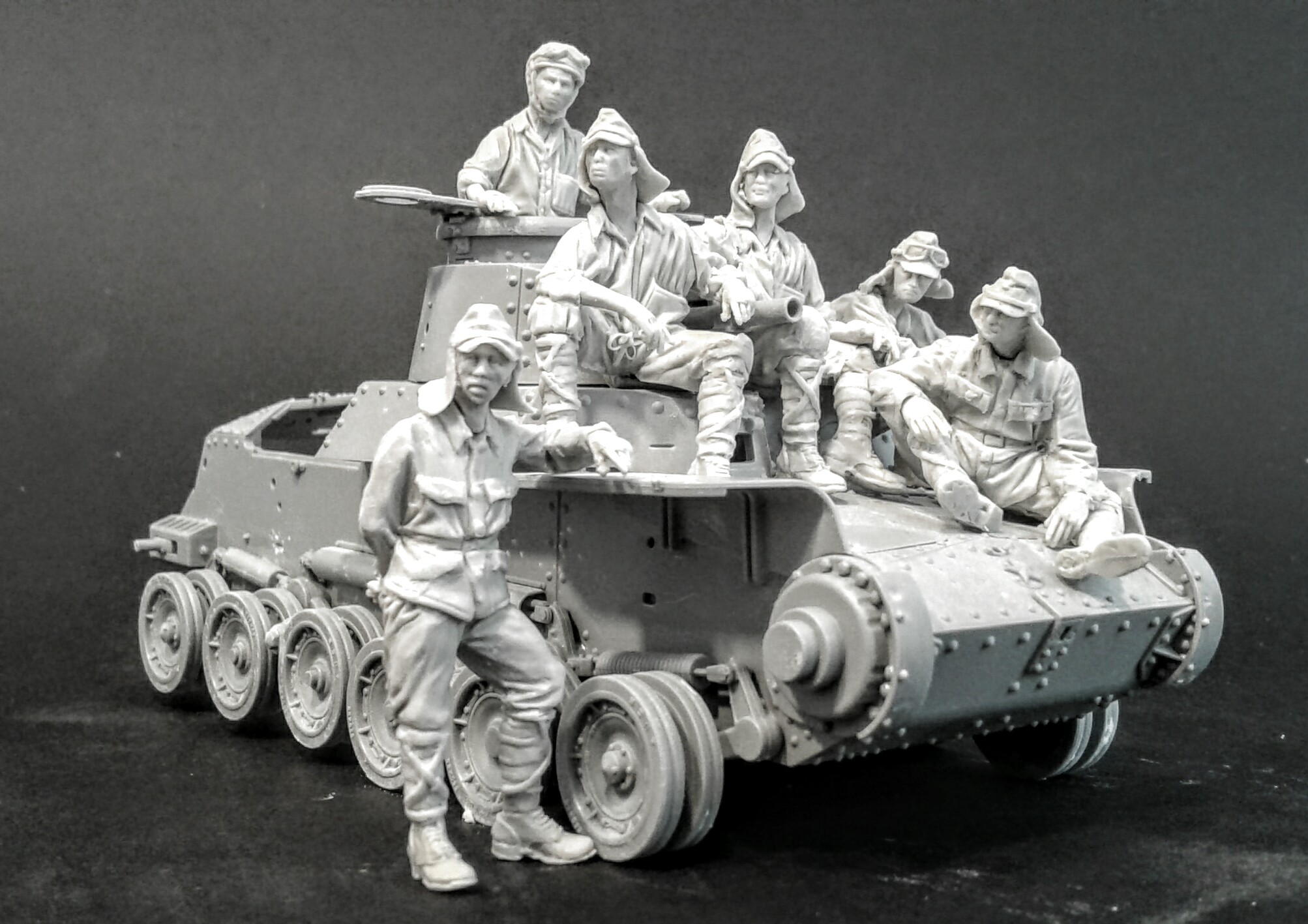 1/35 WWII Japanese Tank Crew and Infantry at Rest - Click Image to Close