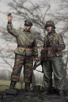 1/35 LAH in the Ardennes Set (2 Figures) - Click Image to Close