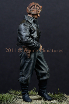 1/35 WWII Russian AFV Crew 1944-45 #1 - Click Image to Close
