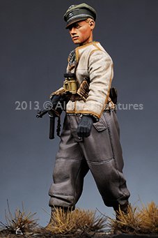1/35 WWII German WSS Grenadier NCO - Click Image to Close