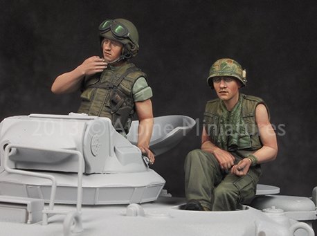 1/35 US Tanker Vietnam War Set (2 Figures) - Click Image to Close