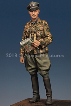 1/35 WWII German WSS Grenadier Officer - Click Image to Close