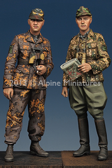 1/35 WWII German Kurt Meyer & Officer Set (2 Figures) - Click Image to Close