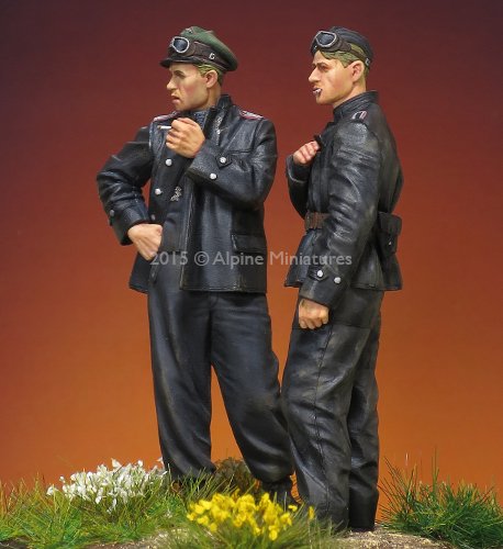 1/35 WWII German WSS AFV Crew Set (2 Figures) - Click Image to Close