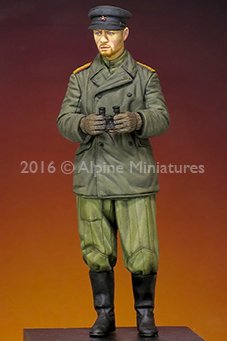 1/35 WWII Russian Tank Commander - Click Image to Close