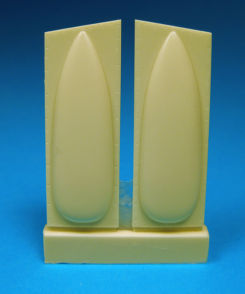 1/32 Spitfire Gun Covers with Wide Blister - Click Image to Close