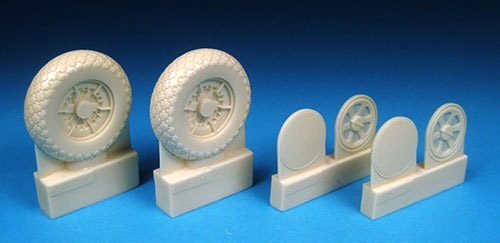 1/32 P-47C/D Cross Tread Main Wheels - Click Image to Close