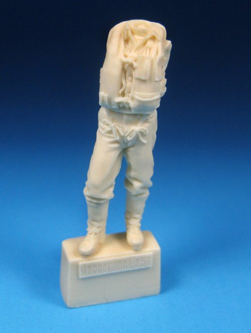 1/48 WWII RAF Mid-Late Fighter Pilot - Click Image to Close