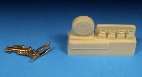 1/48 Sea Fury Brass Landing Gear, Early Style - Click Image to Close
