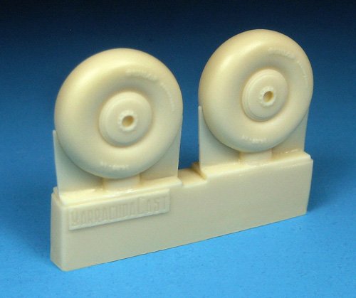 1/72 Beaufighter Late Wheels - No Tread - Click Image to Close