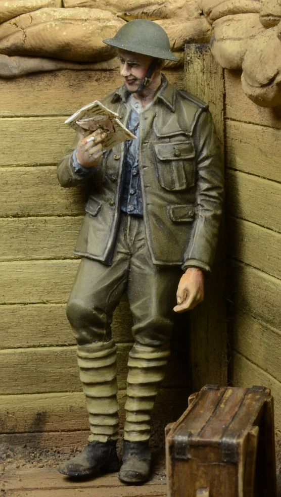 1/35 WWI British Infantryman Reading a Letter - Click Image to Close