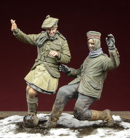 1/35 Football, Christmas Truce 1914 - Click Image to Close