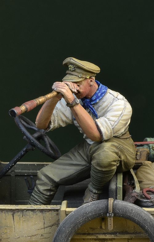 1/35 WWI ANZAC Soldier with Monocular - Click Image to Close