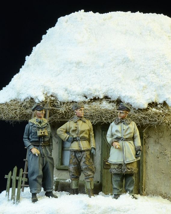 1/72 German Waffen SS Officers, Winter 1943-45 - Click Image to Close