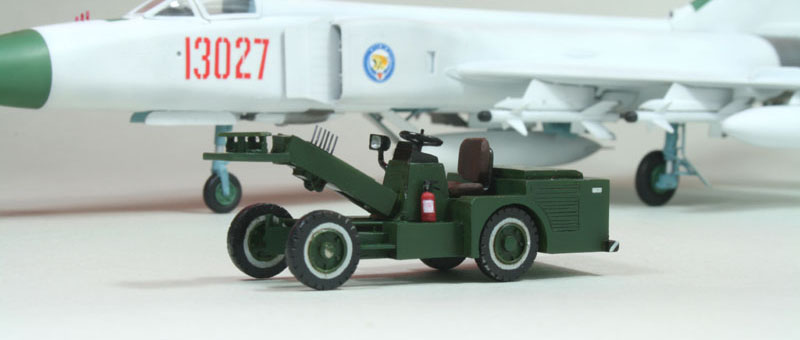 1/72 PLAAF Mechanical Hanging Bomb Vehicle - Click Image to Close