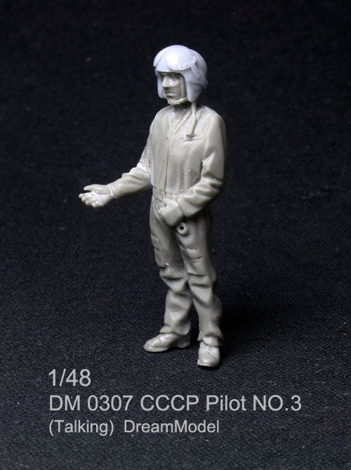 1/48 Soviet Air Force Pilot #3 - Click Image to Close