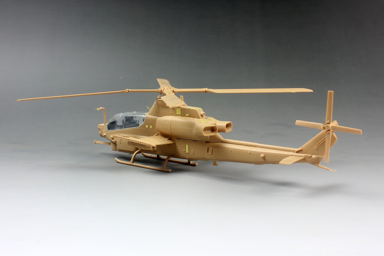 1/72 AH-1Z Viper, USMC Attack Helicopter - Click Image to Close