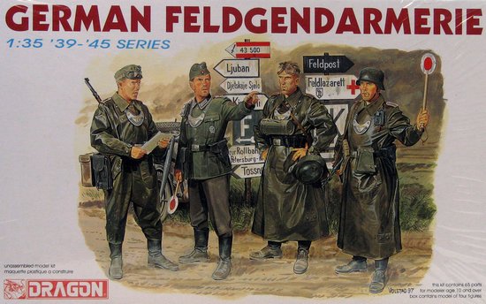 1/35 German Feldgendarmerie - Click Image to Close