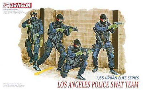 1/35 Los Angeles Police SWAT Team - Click Image to Close