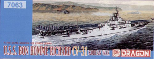 1/700 USS Aircraft Carrier CV-31 Bon Homme Richard "Korean War" - Click Image to Close