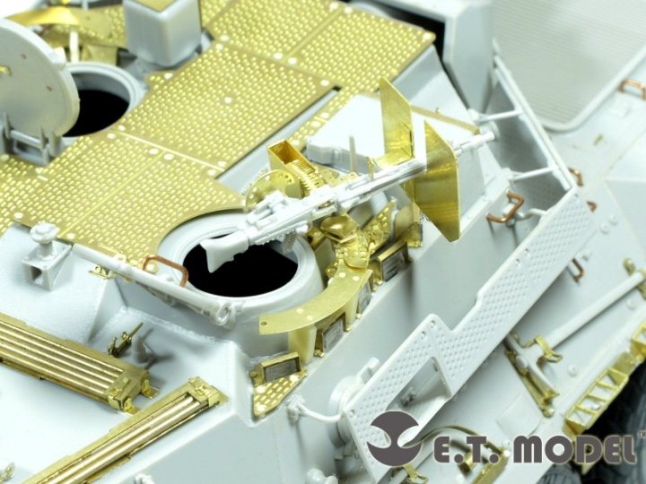 1/35 B1 Centauro Machine Gun Detail Up Set for Trumpeter 00388 - Click Image to Close