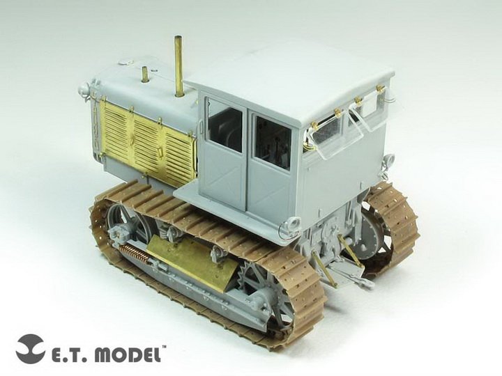 1/35 Russian ChTZ S-65 Tractor w/Cab Detail Up Set for Trumpeter - Click Image to Close