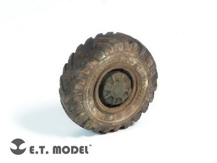 1/35 Russian BTR-60P APC Weighted Wheels (8 pcs) - Click Image to Close